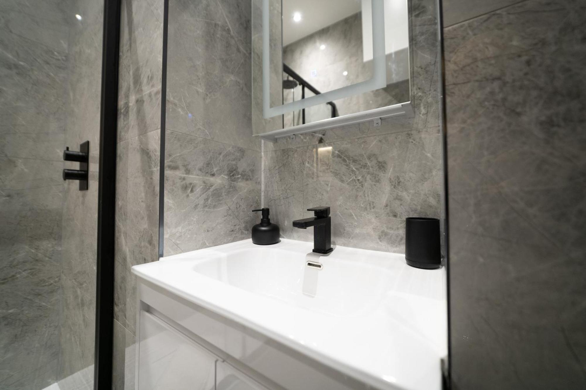 One And Two Bedroom Apartments Near Holloway Train Station By Belvilla Londra Exterior foto